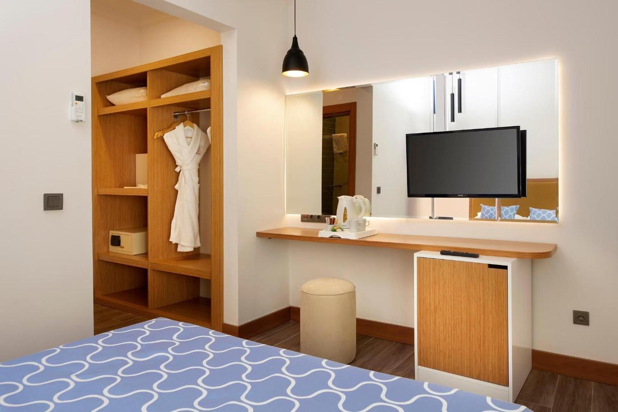 เดย์ แอนด์ ไนท์ คอนเน็ค คลับไลฟ์ เบเลก Hotel ห้อง รูปภาพ
