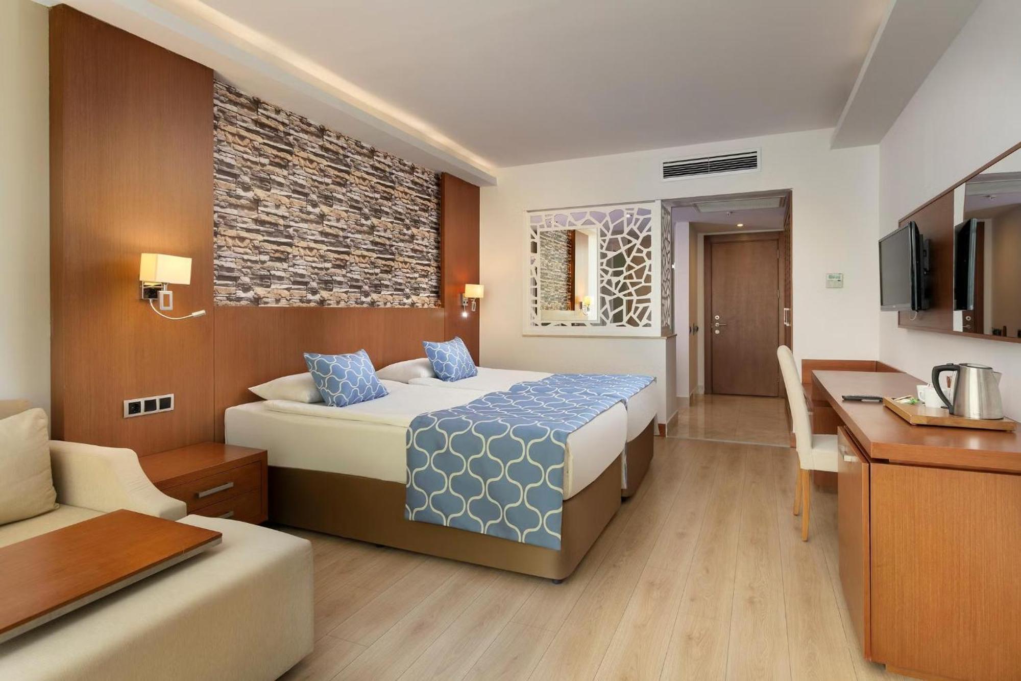 เดย์ แอนด์ ไนท์ คอนเน็ค คลับไลฟ์ เบเลก Hotel ภายนอก รูปภาพ